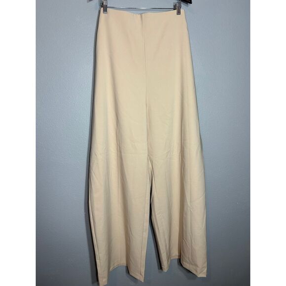 Studio by Torrid Pull On Wide Leg Refined Crepe Cream Women's Size 5 Tall - Picture 2 of 7